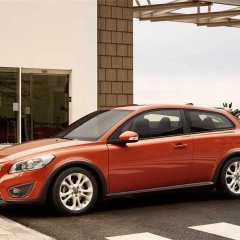 Двигатель C30A