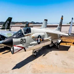 Двигатель F8