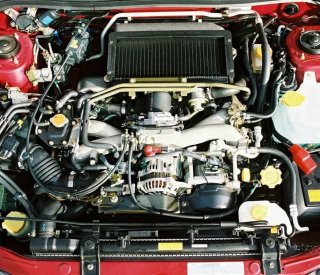 Двигатель Subaru EJ205