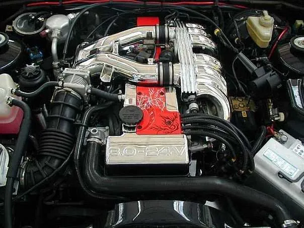 Двигатель C30SE