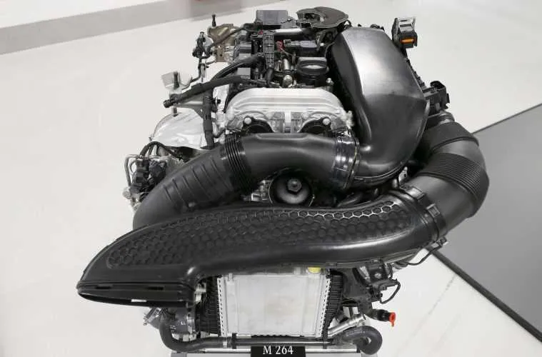 Mercedes M256