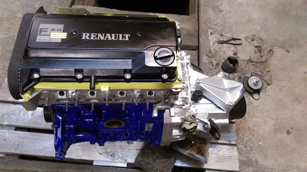 Renault F7R