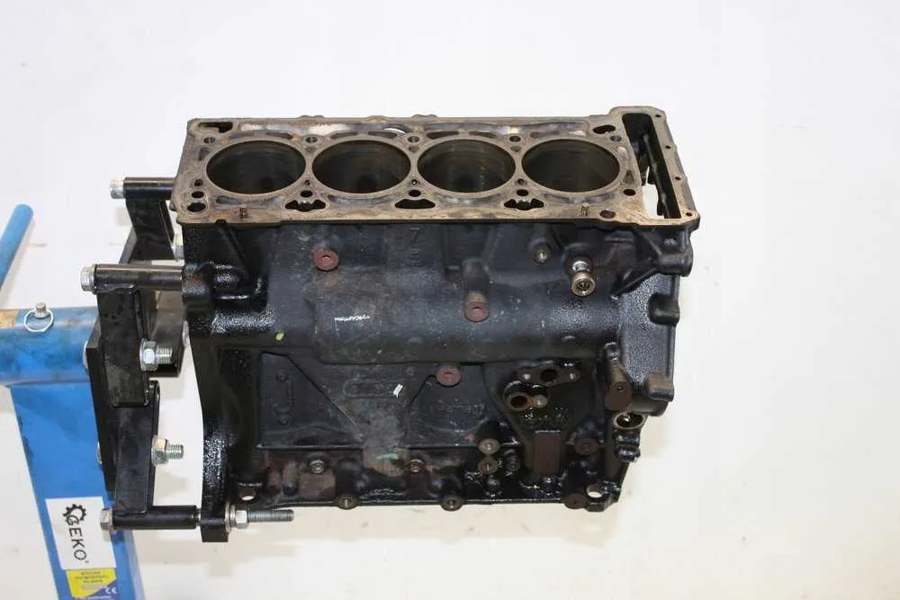 Volkswagen CAWB